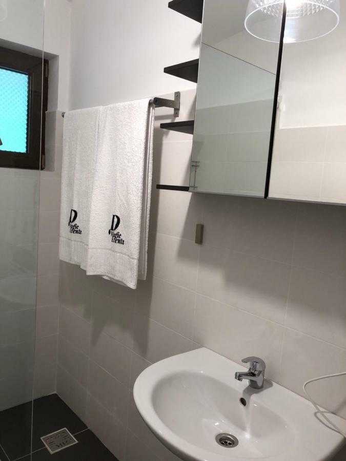 D' Magic Hotel Brosteni Kültér fotó